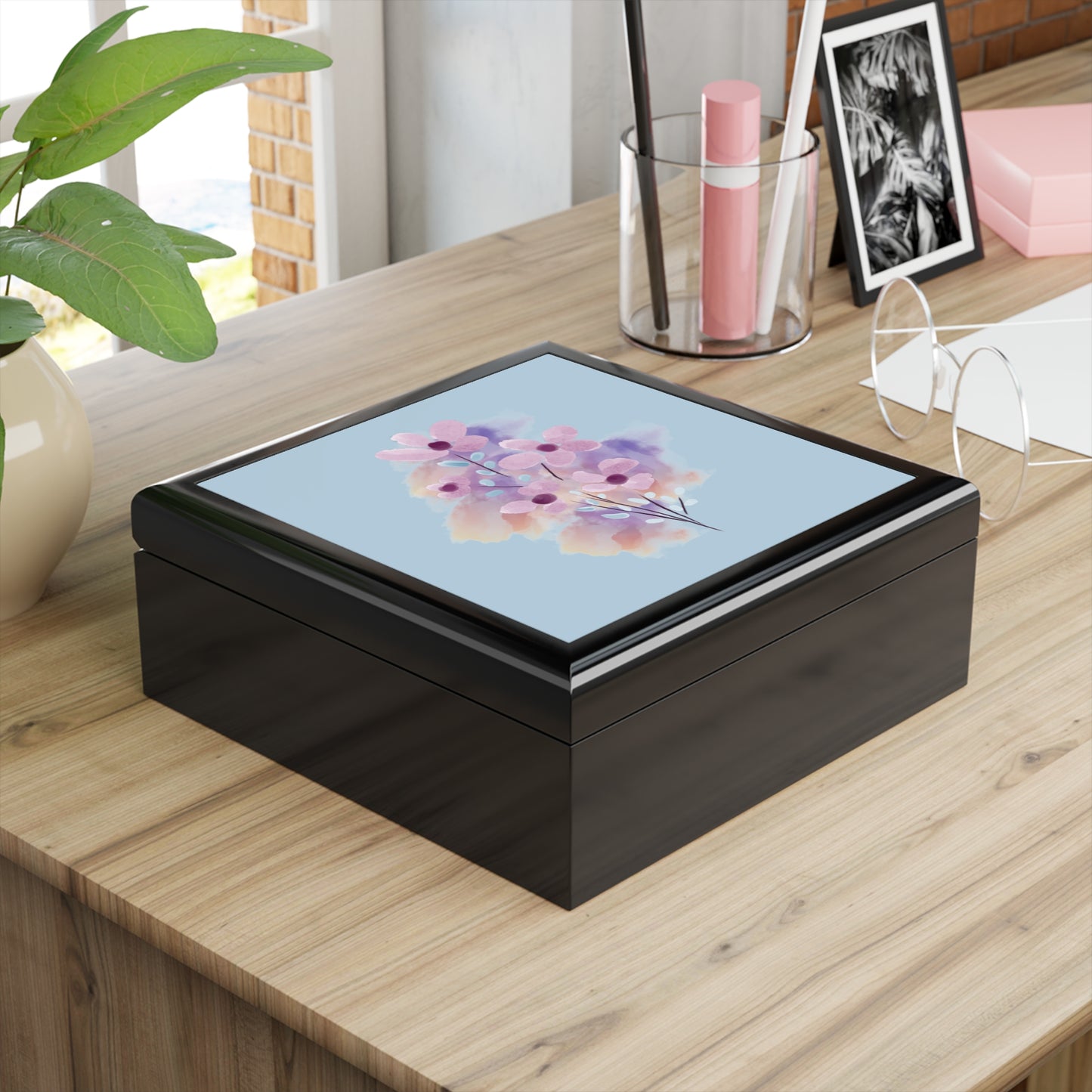 Elegant Floral Jewelry Box - Perfect for Gifts and Special Occasions